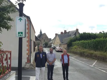 Les cyclotouristes peuvent flâner sur la véloroute de l'Anjou Bleu
